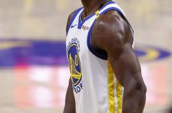 爱游戏APP包含巴特勒迎来十五赛季高光表现，美国队球迷沸腾！的词条